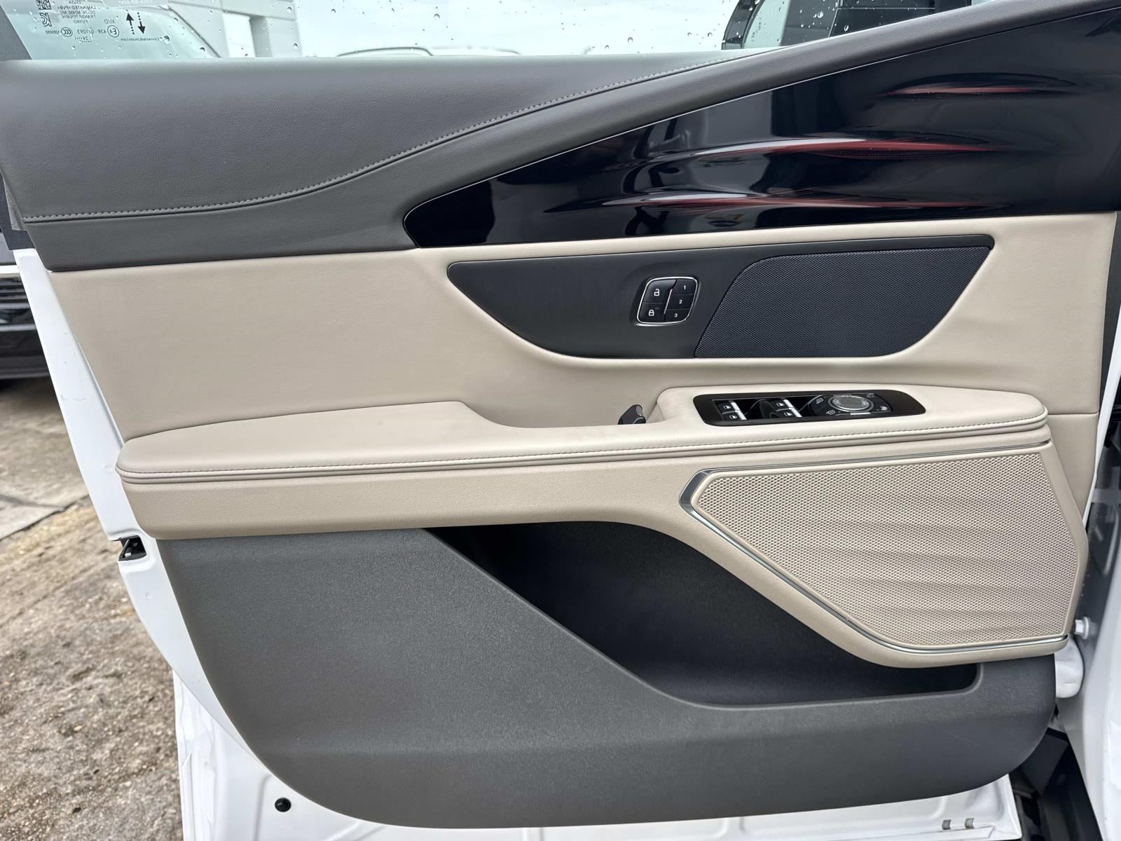 2025 Lincoln Nautilus Premiere AWD