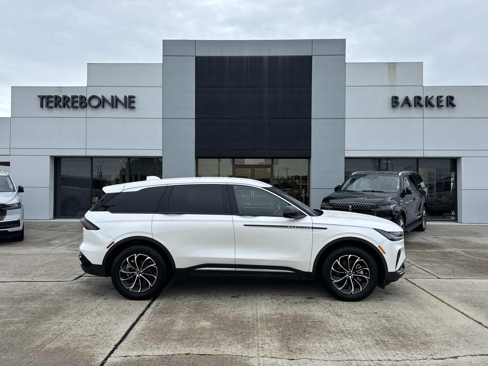 2025 Lincoln Nautilus Premiere AWD