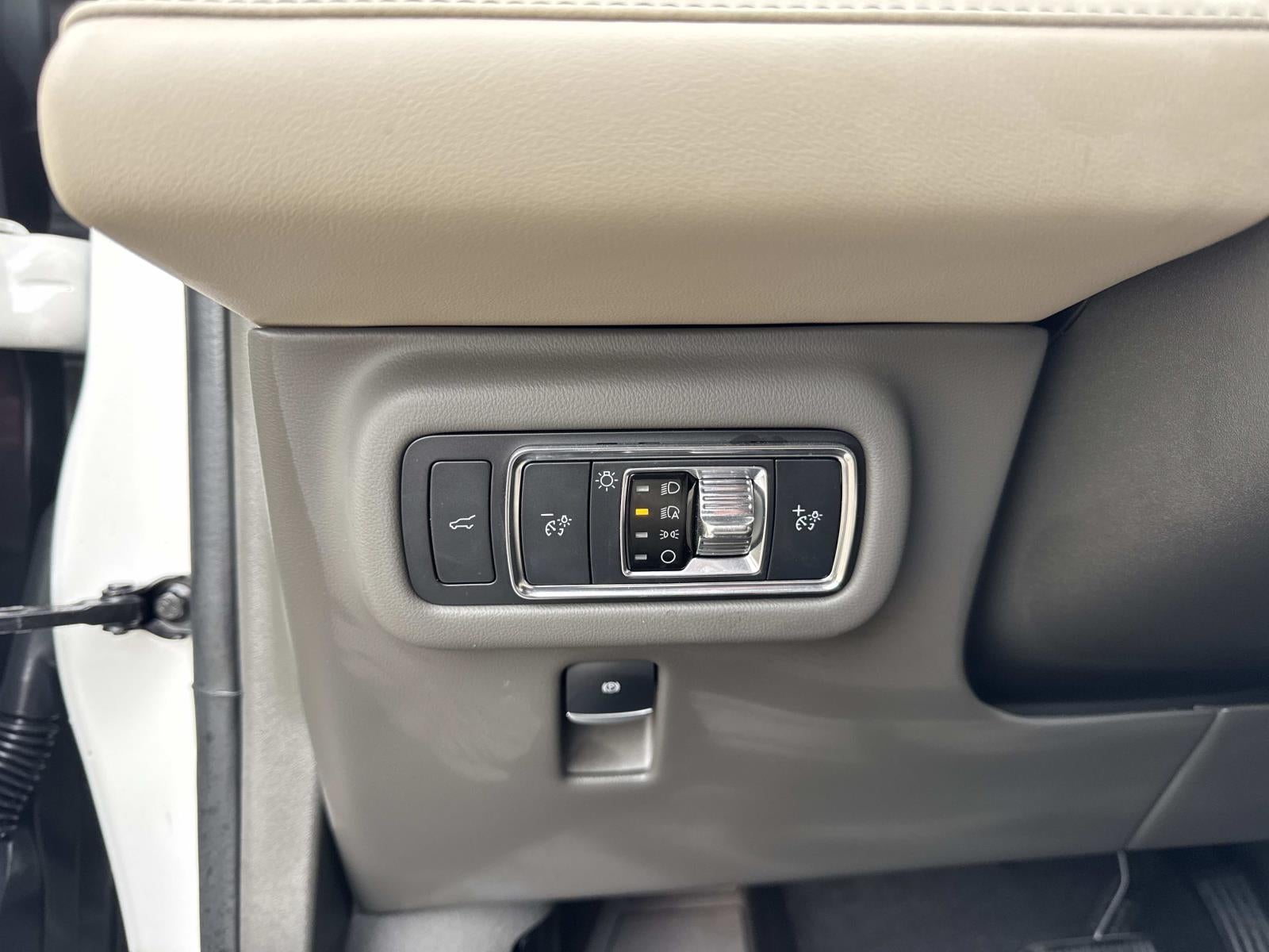 2025 Lincoln Nautilus Premiere AWD