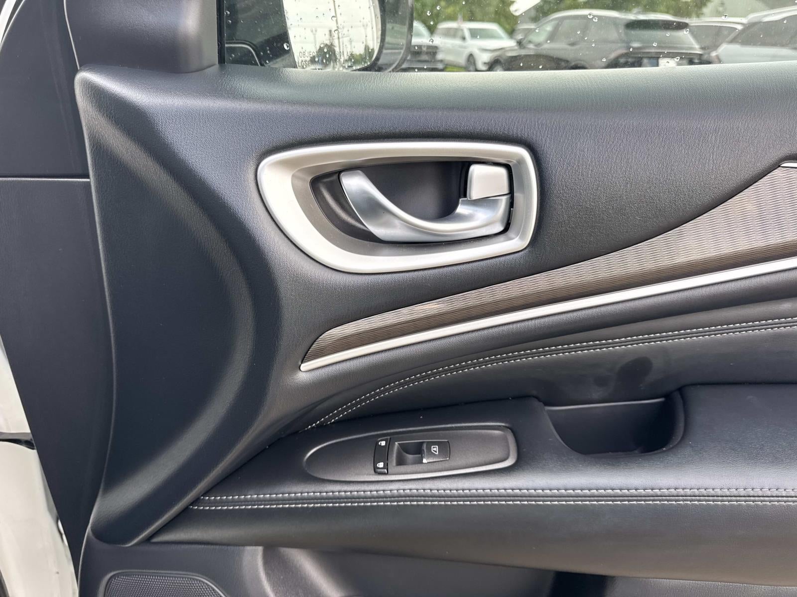 2017 INFINITI QX60 FWD