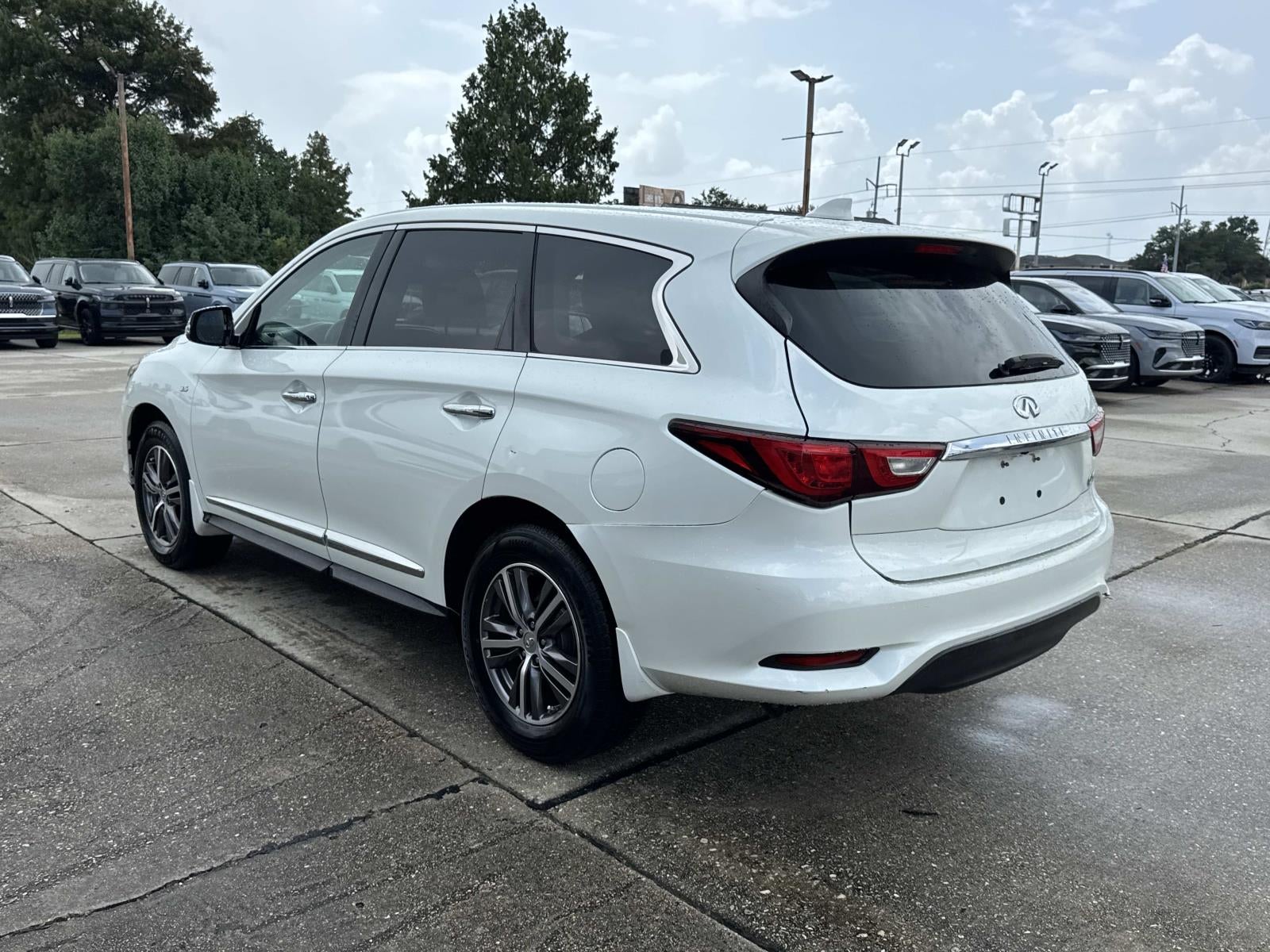2017 INFINITI QX60 FWD