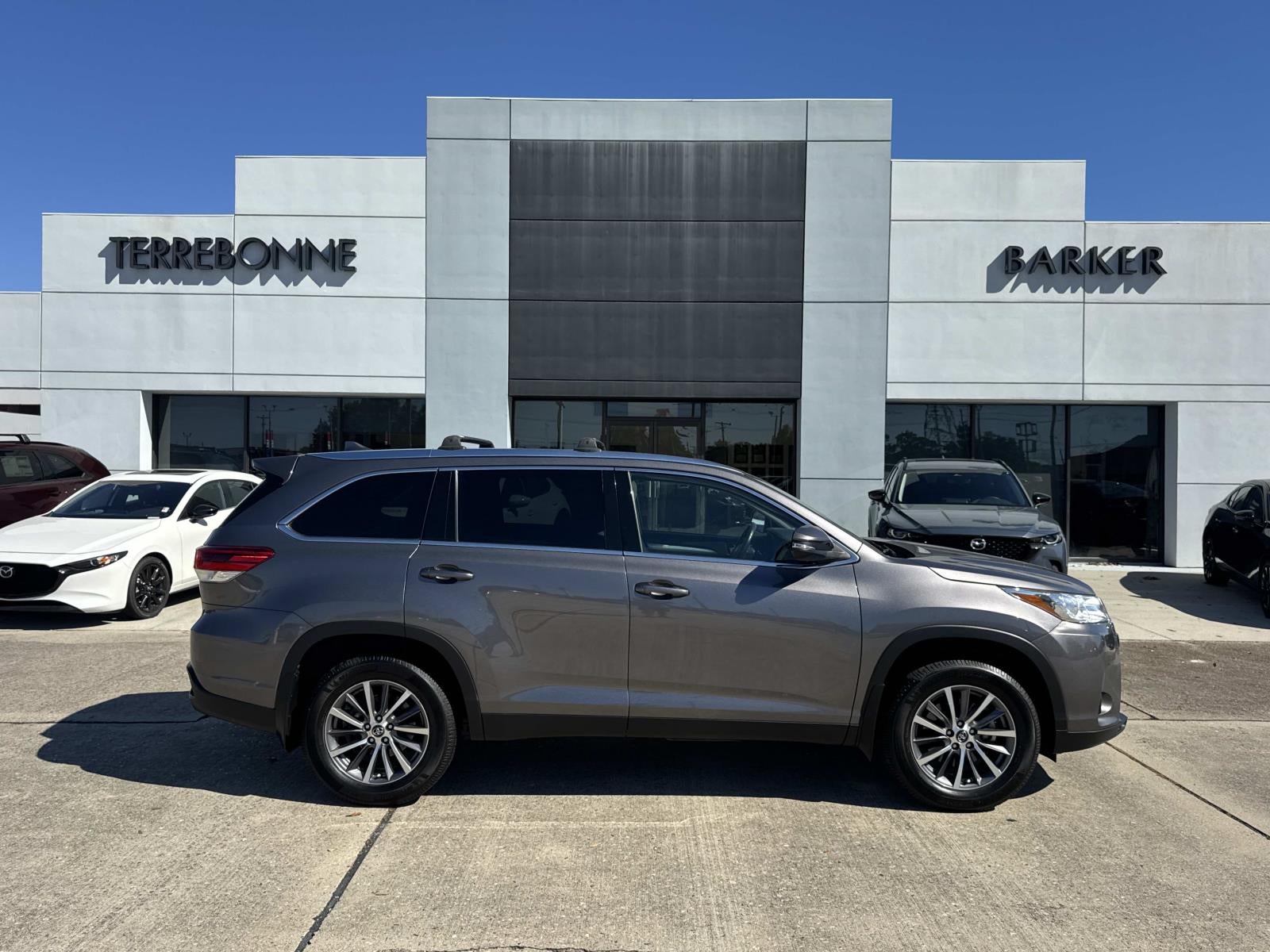 2019 Toyota Highlander SE V6 FWD (Natl)