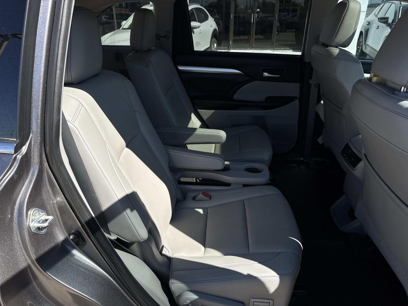 2019 Toyota Highlander SE V6 FWD (Natl)