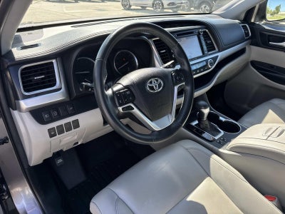 2019 Toyota Highlander SE V6 FWD (Natl)