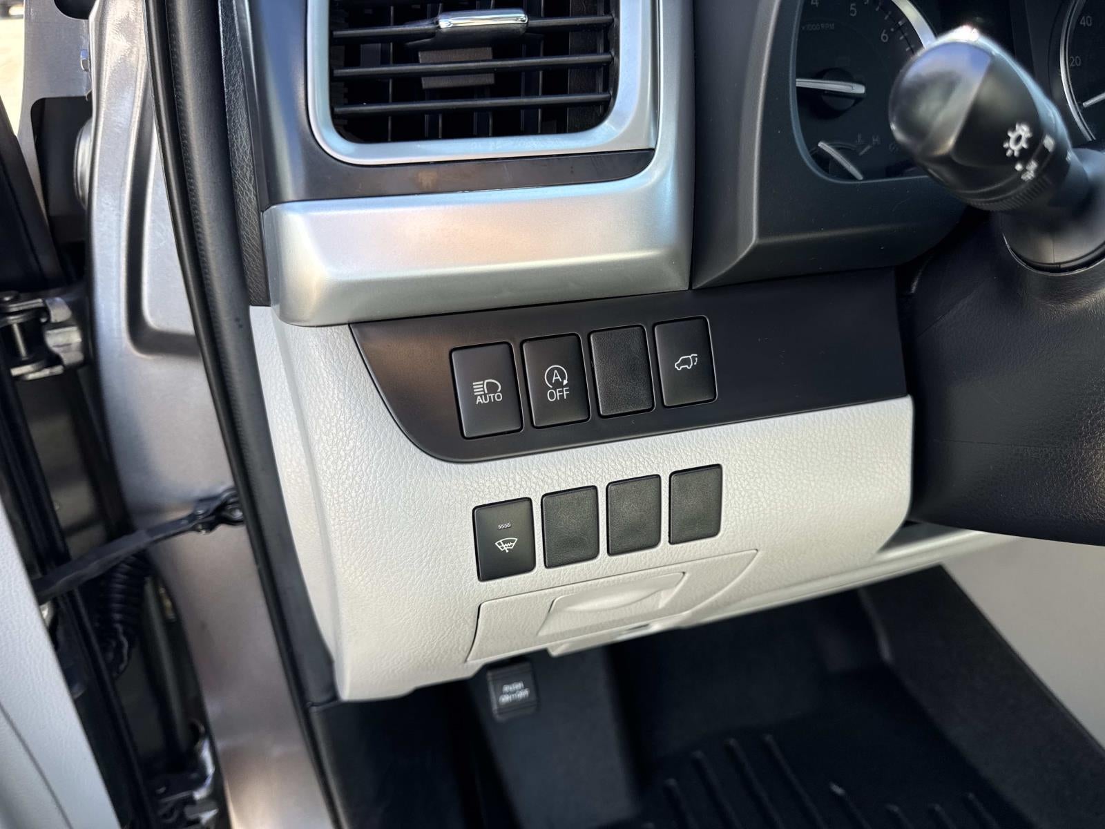 2019 Toyota Highlander SE V6 FWD (Natl)