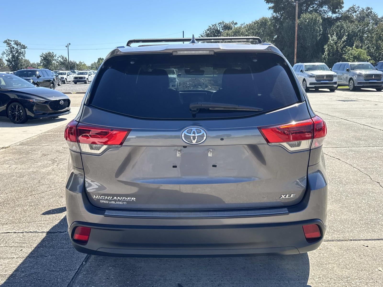 2019 Toyota Highlander SE V6 FWD (Natl)