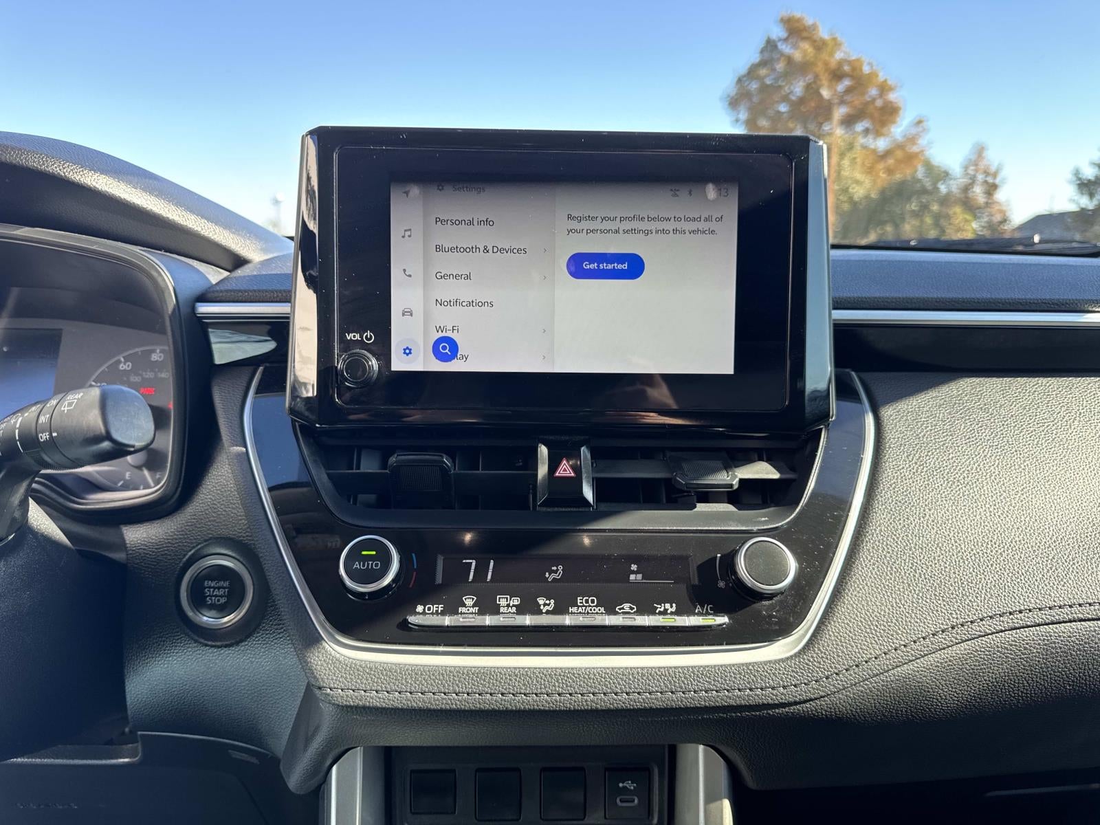 2023 Toyota Corolla Cross LE 2WD (Natl)