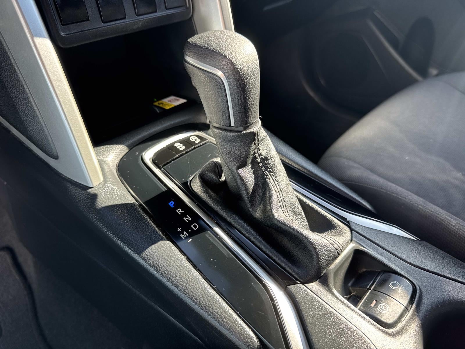 2023 Toyota Corolla Cross LE 2WD (Natl)