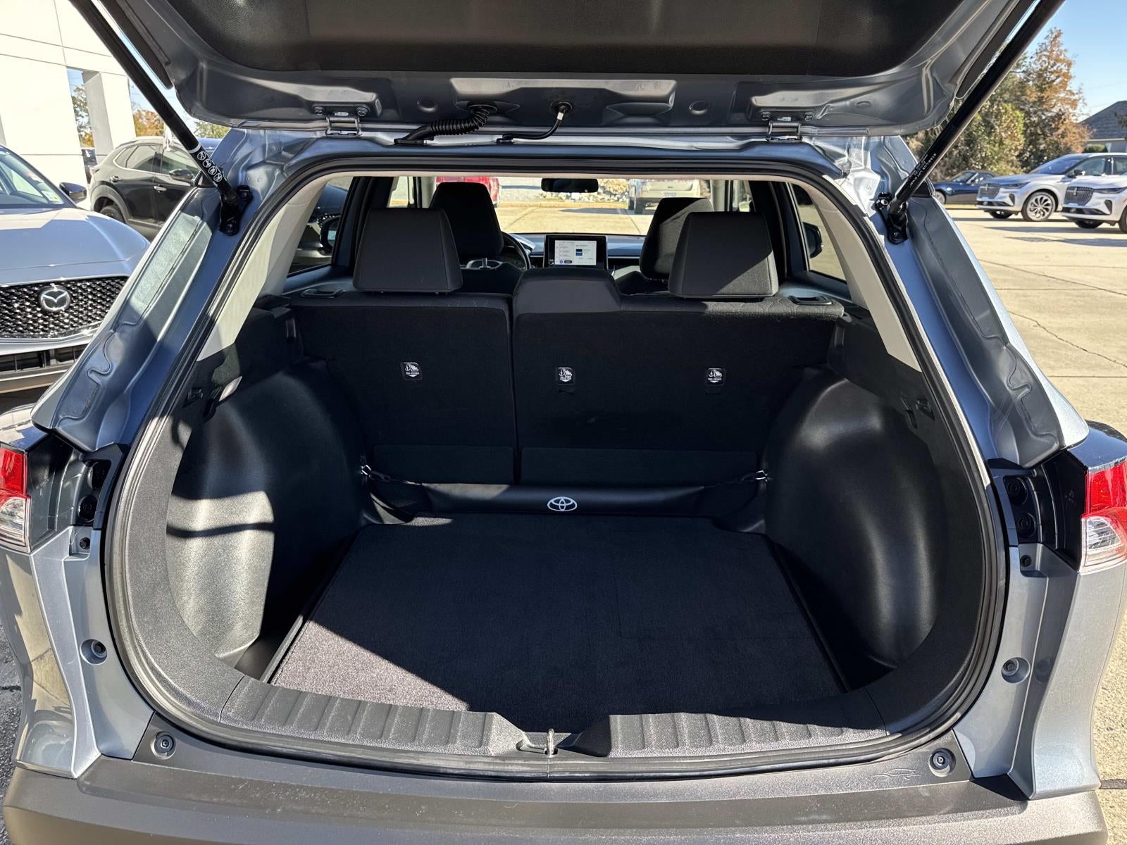 2023 Toyota Corolla Cross LE 2WD (Natl)