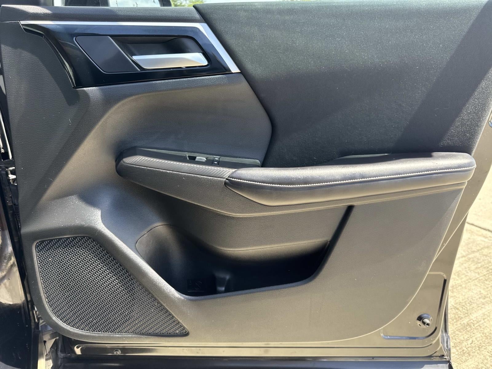 2024 Mitsubishi Outlander ES FWD