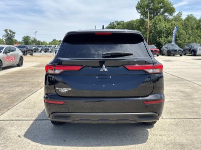 2024 Mitsubishi Outlander ES FWD