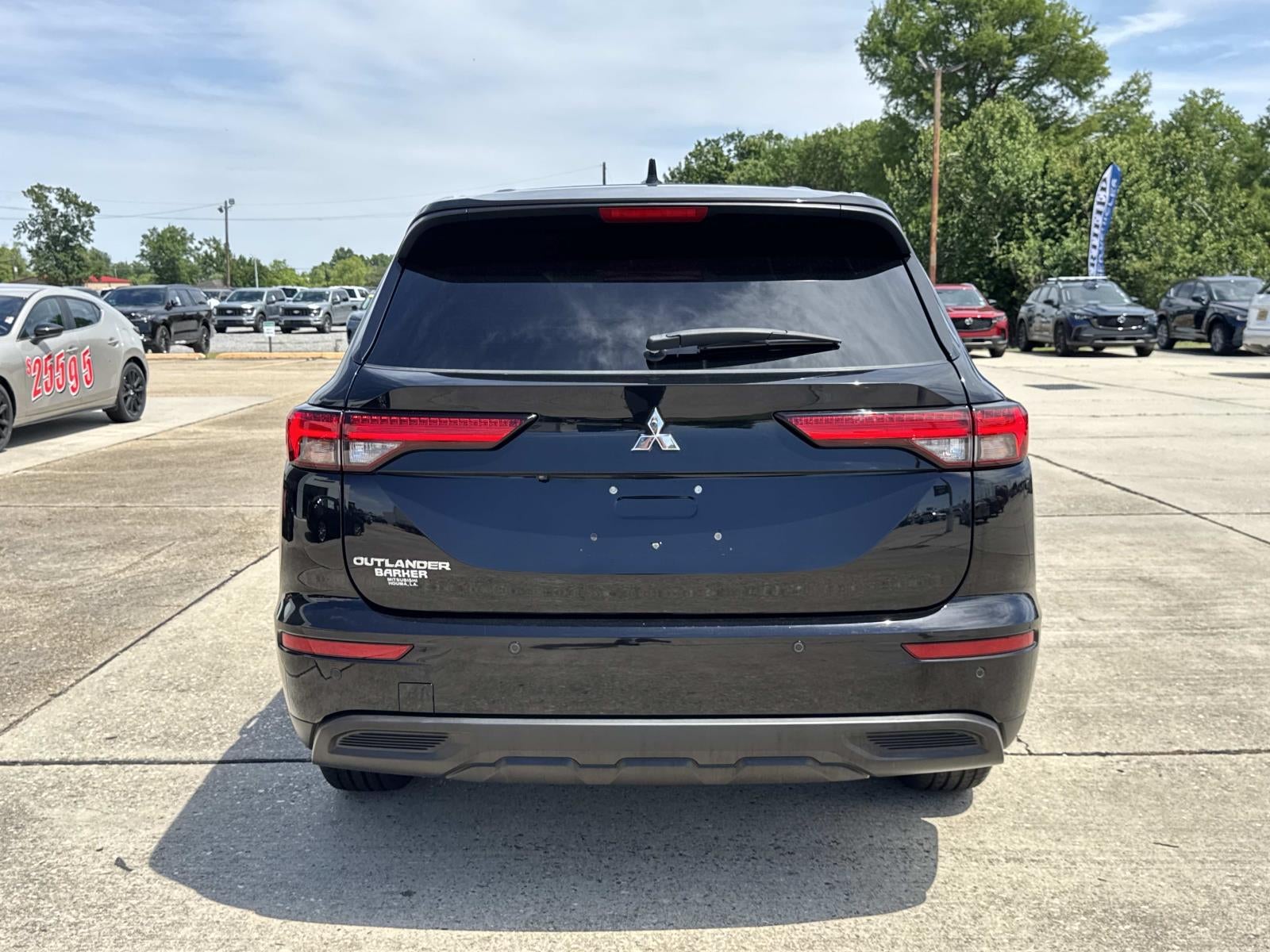 2024 Mitsubishi Outlander ES FWD