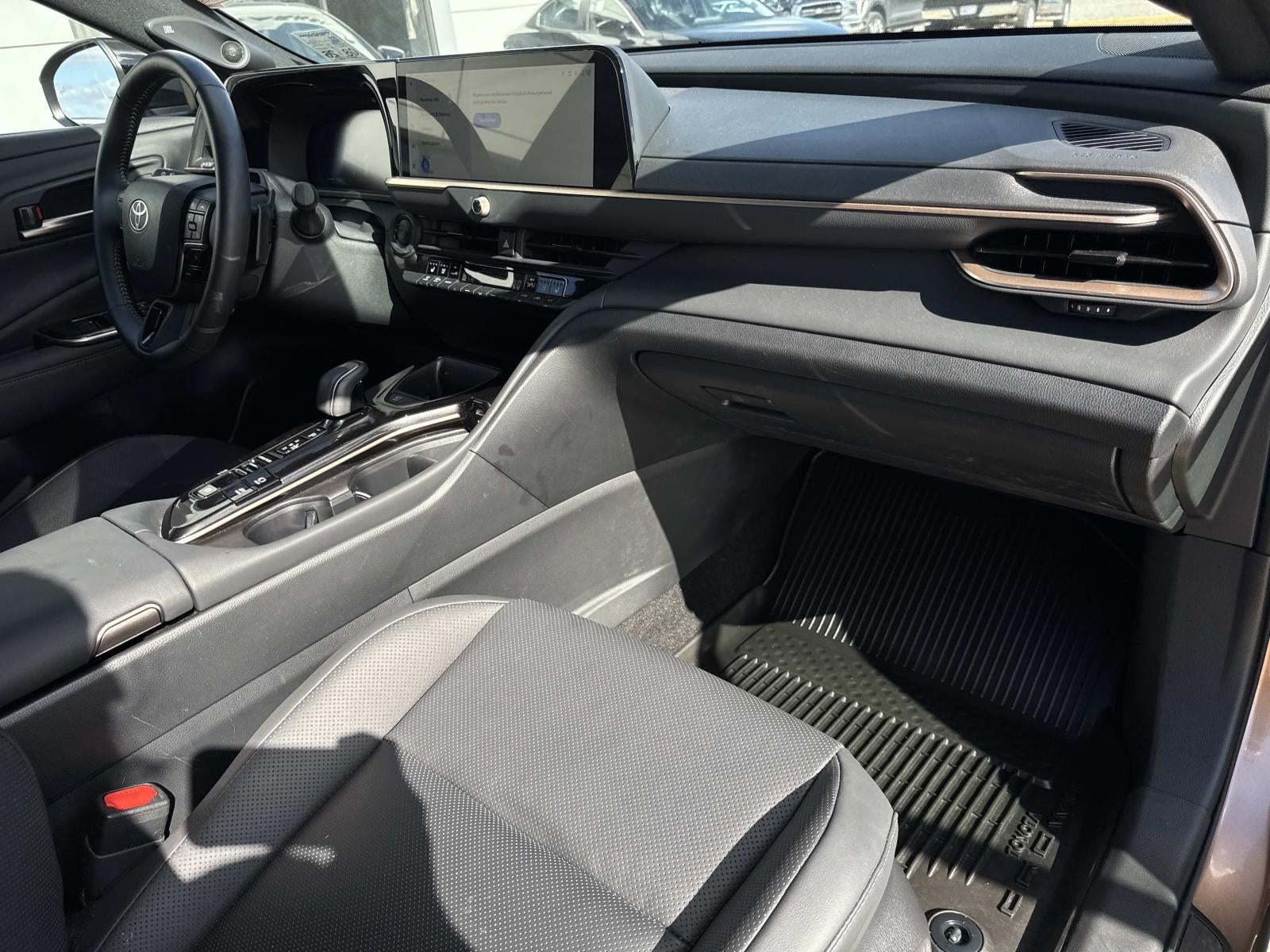 2025 Toyota Crown Signia Limited AWD (Natl)