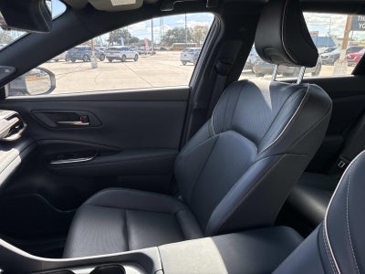 2025 Toyota Crown Signia Limited AWD (Natl)