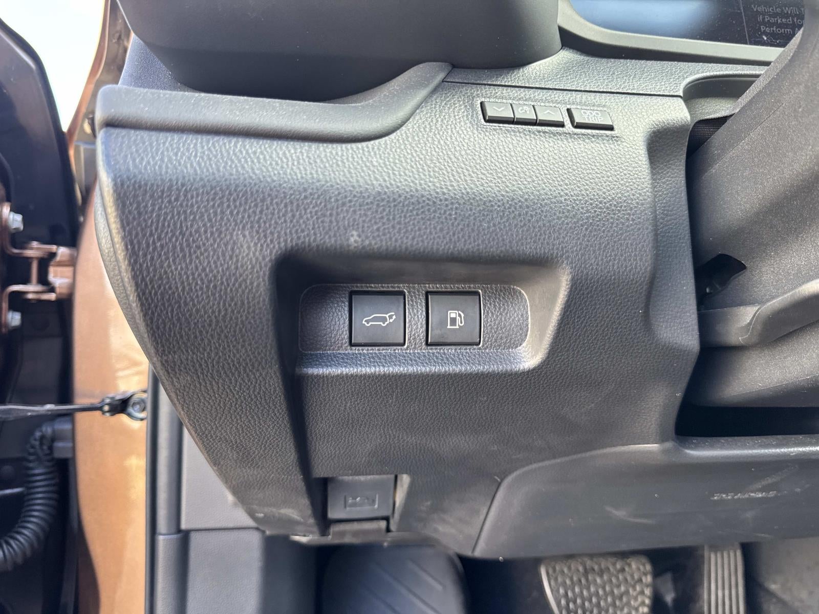 2025 Toyota Crown Signia Limited AWD (Natl)