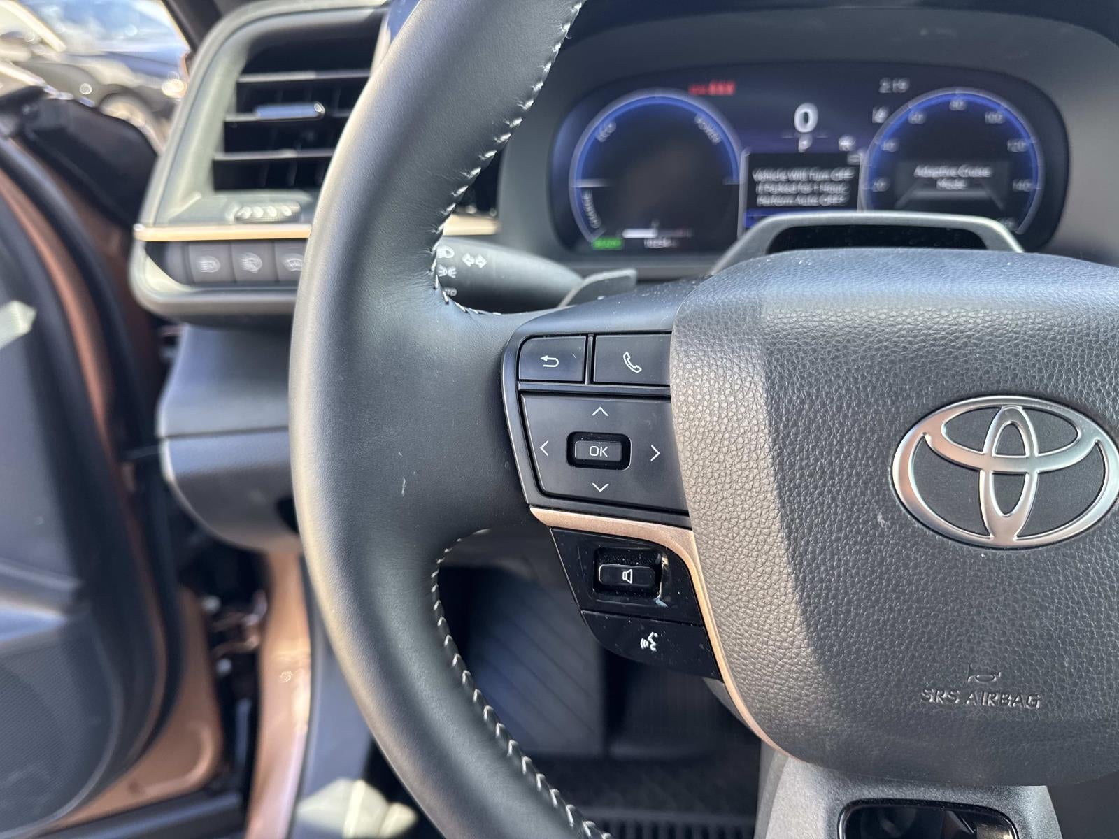 2025 Toyota Crown Signia Limited AWD (Natl)