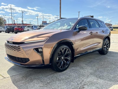 2025 Toyota Crown Signia Limited AWD (Natl)