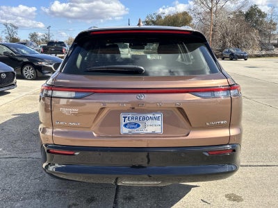 2025 Toyota Crown Signia Limited AWD (Natl)