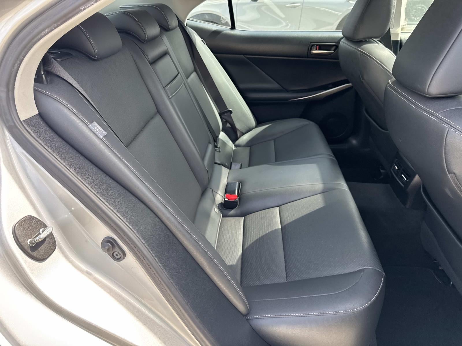 2019 Lexus IS IS 300 RWD