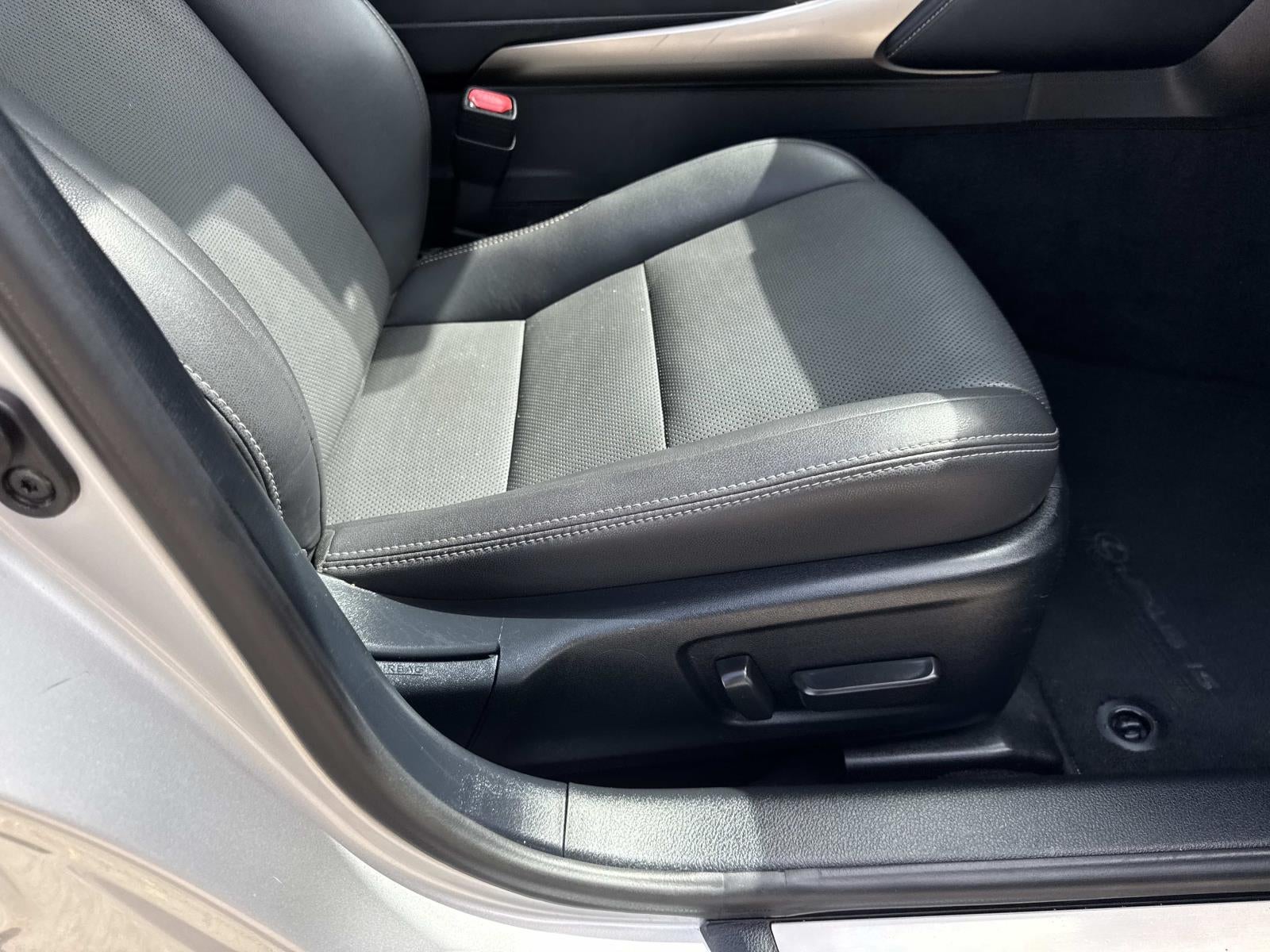 2019 Lexus IS IS 300 RWD