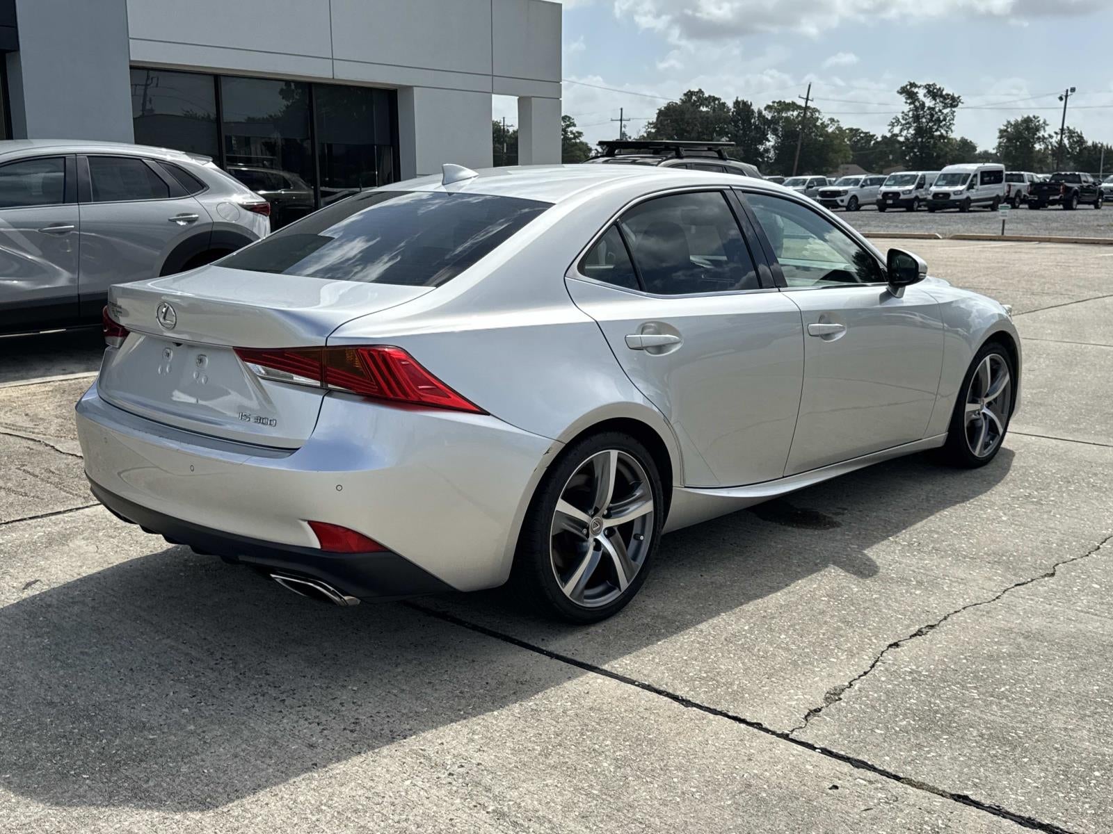 2019 Lexus IS IS 300 RWD