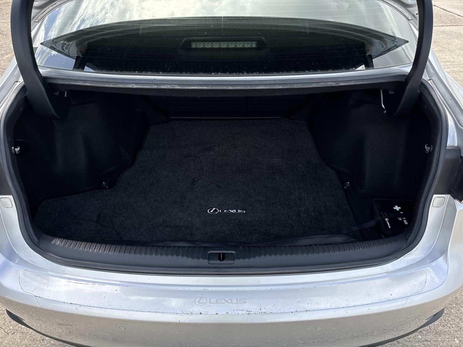2019 Lexus IS IS 300 RWD