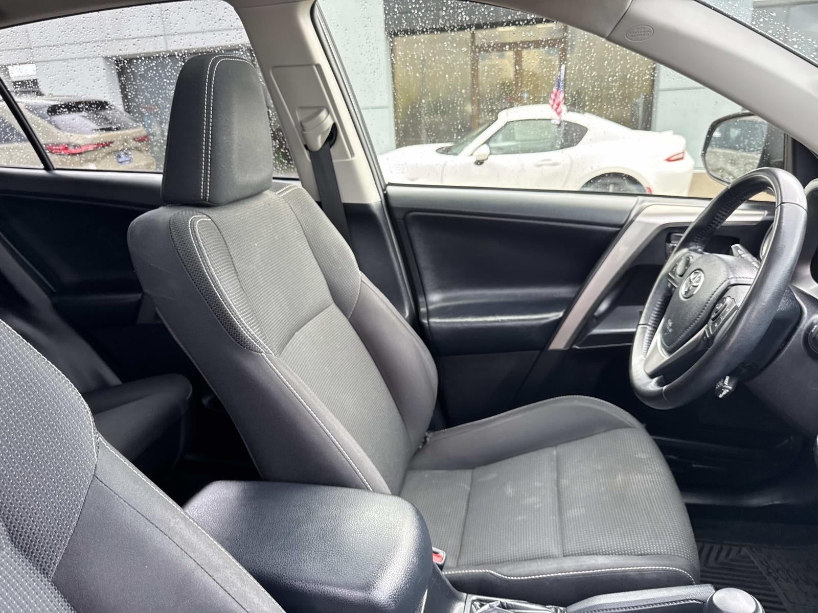 2018 Toyota RAV4 XLE FWD (Natl)