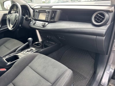 2018 Toyota RAV4 XLE FWD (Natl)