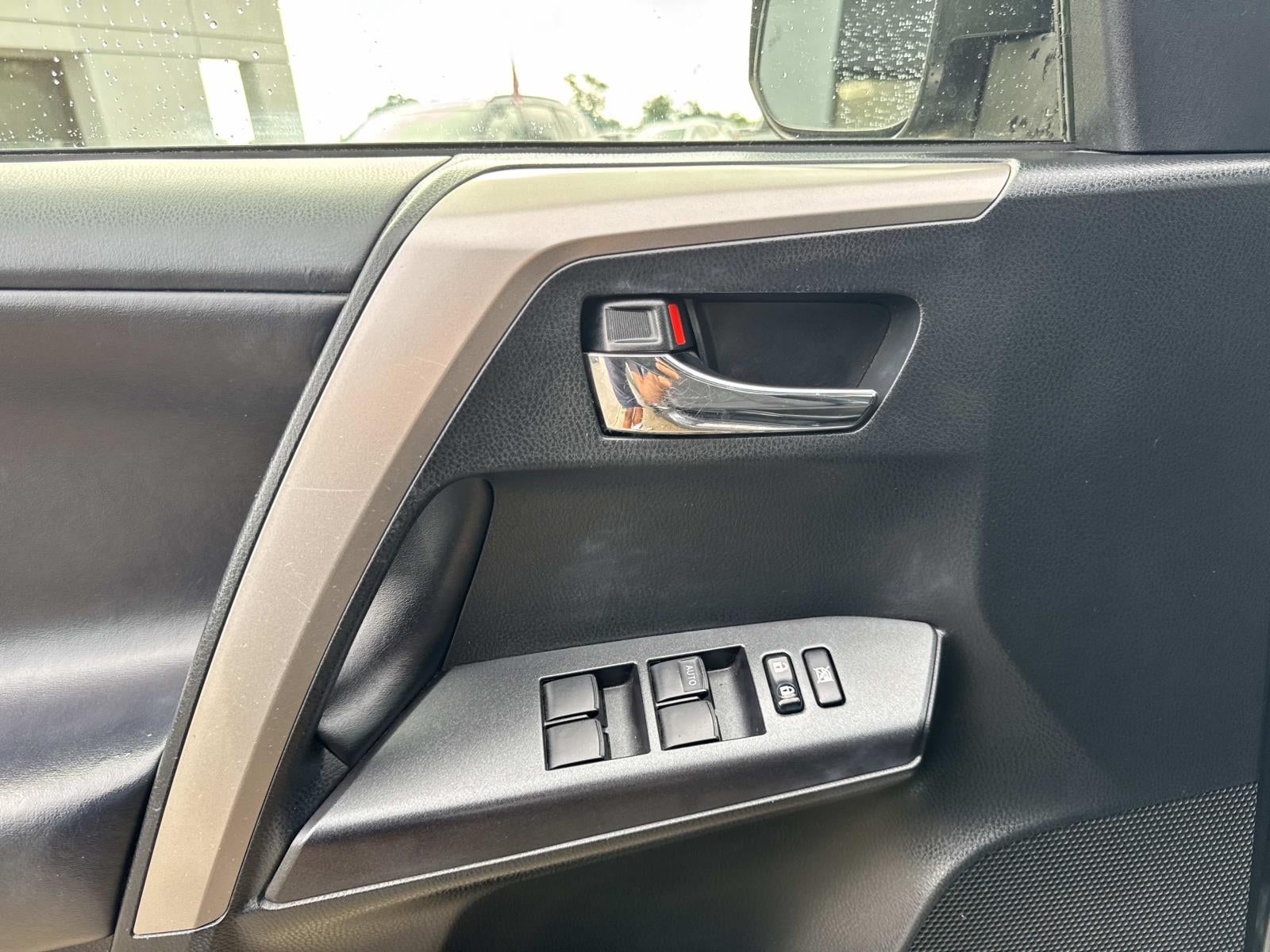 2018 Toyota RAV4 XLE FWD (Natl)