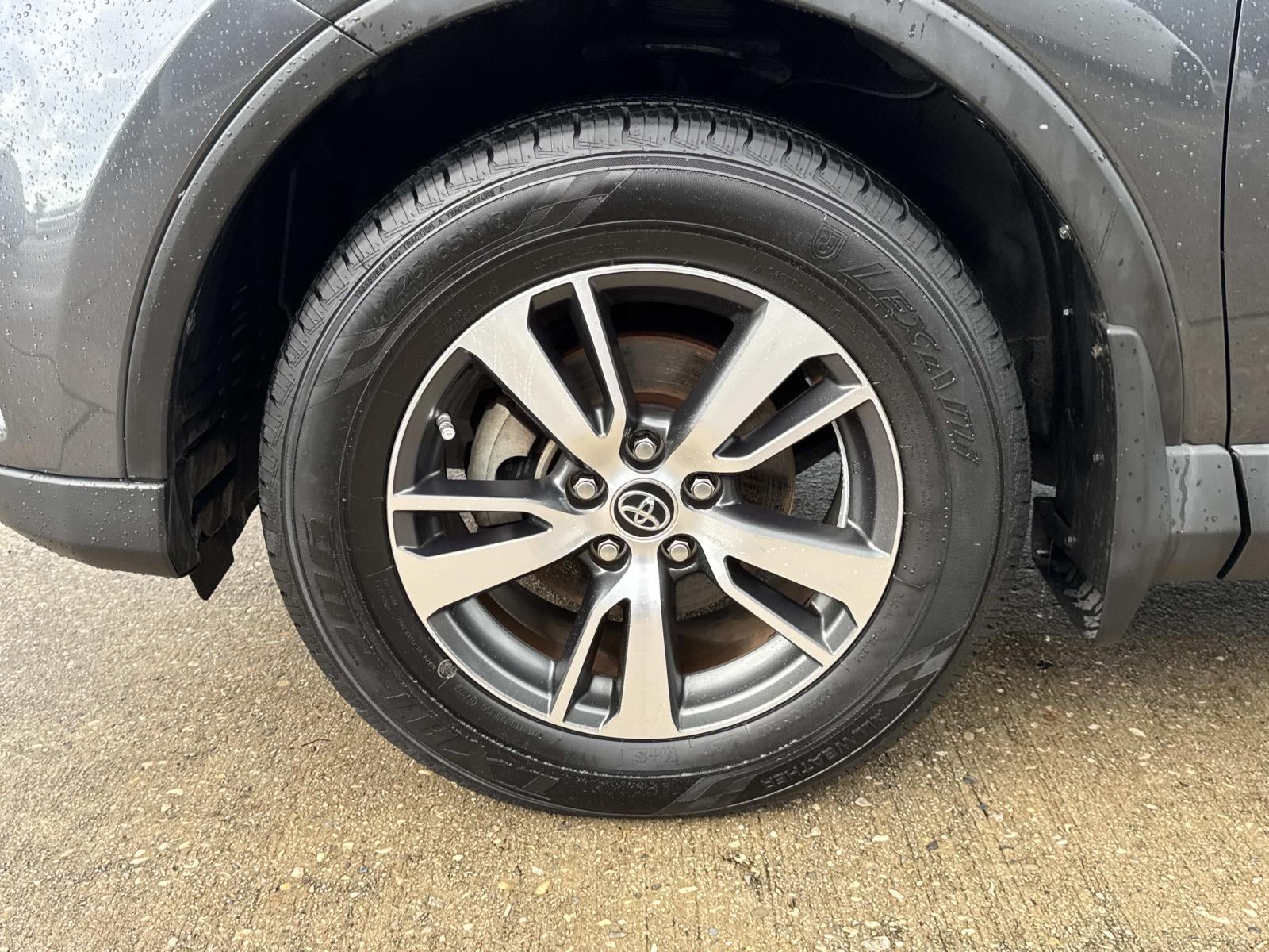 2018 Toyota RAV4 XLE FWD (Natl)