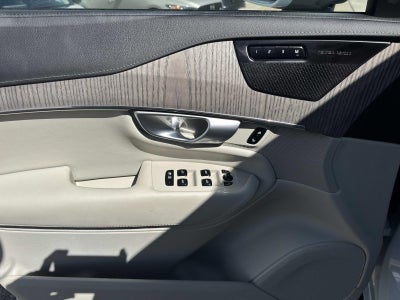 2024 Volvo XC90 B6 AWD Ultimate Bright Theme 7P