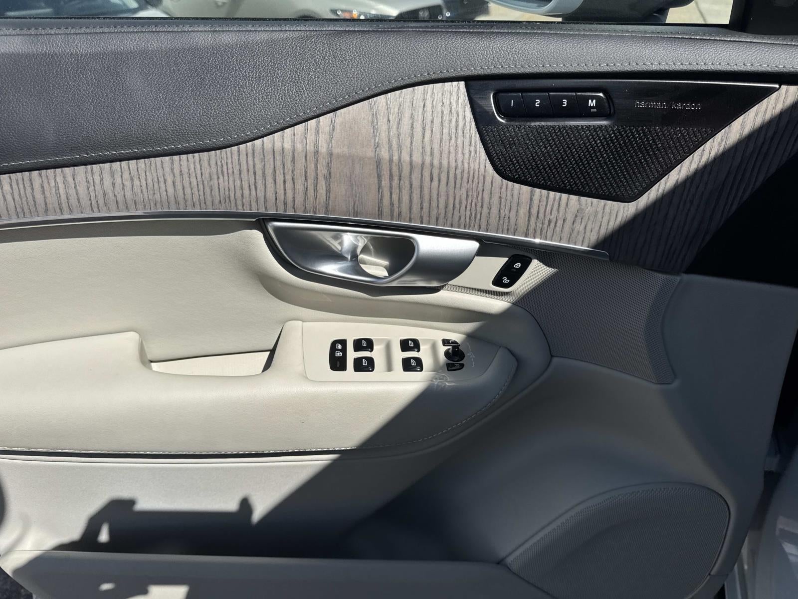 2024 Volvo XC90 B6 AWD Ultimate Bright Theme 7P