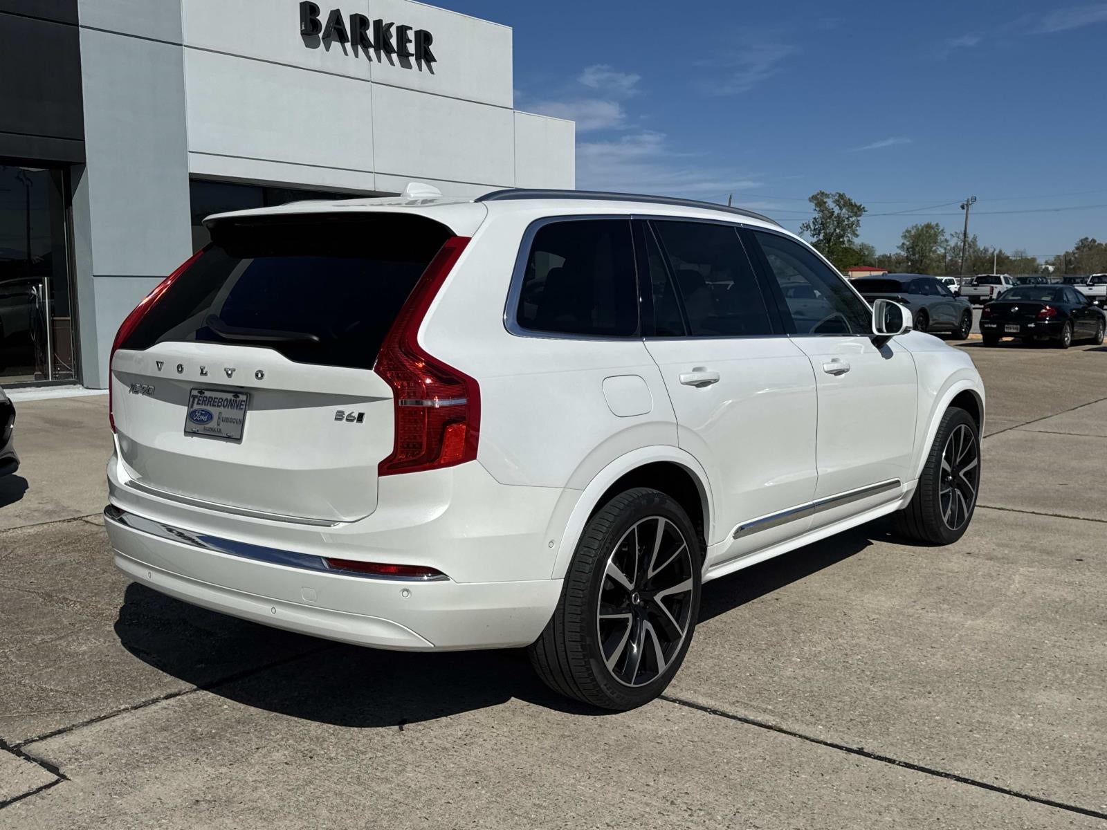 2024 Volvo XC90 B6 AWD Ultimate Bright Theme 7P