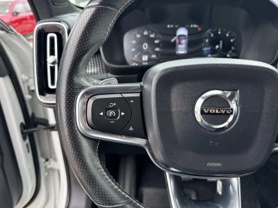 2019 Volvo XC40 T4 FWD R-Design