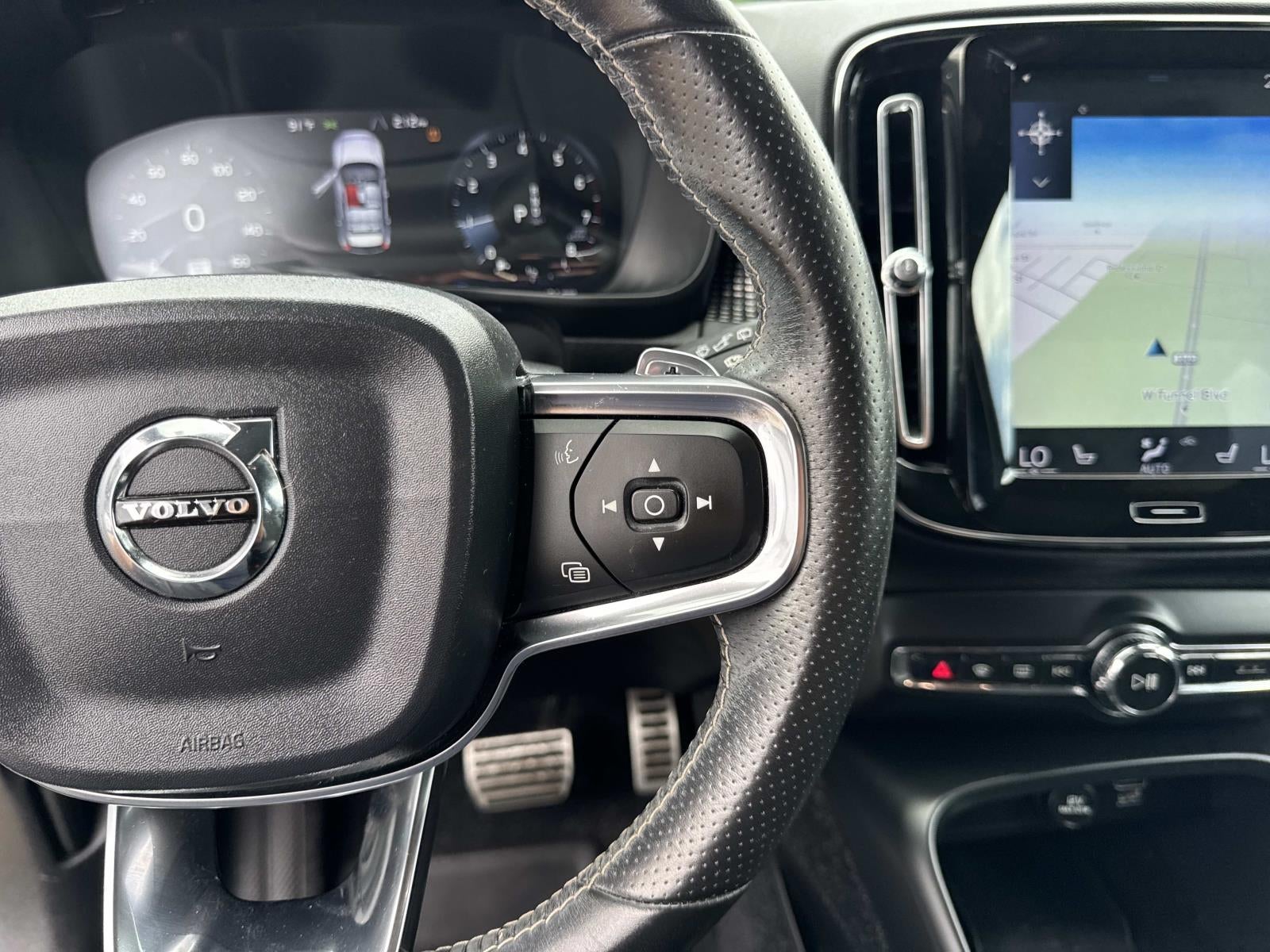 2019 Volvo XC40 T4 FWD R-Design