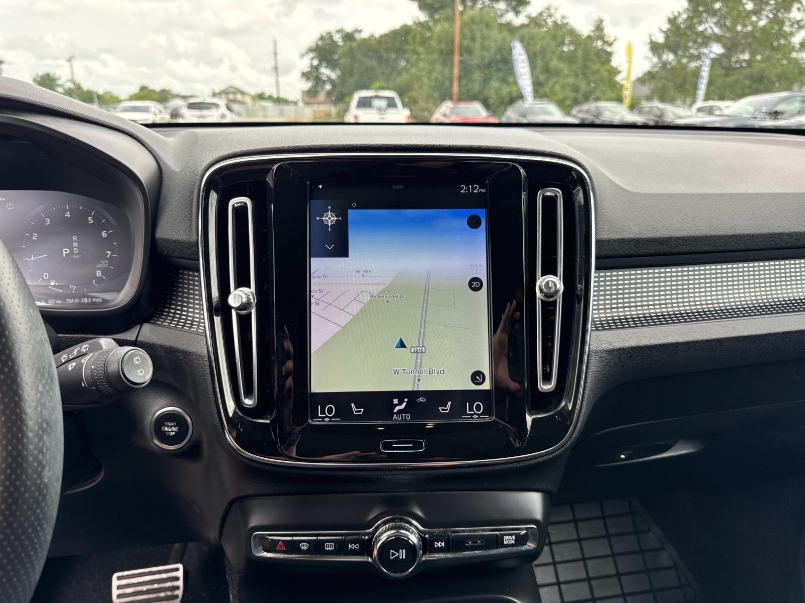 2019 Volvo XC40 T4 FWD R-Design