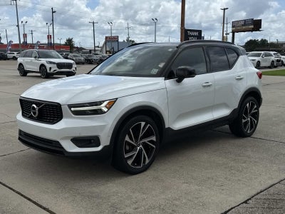 2019 Volvo XC40 T4 FWD R-Design